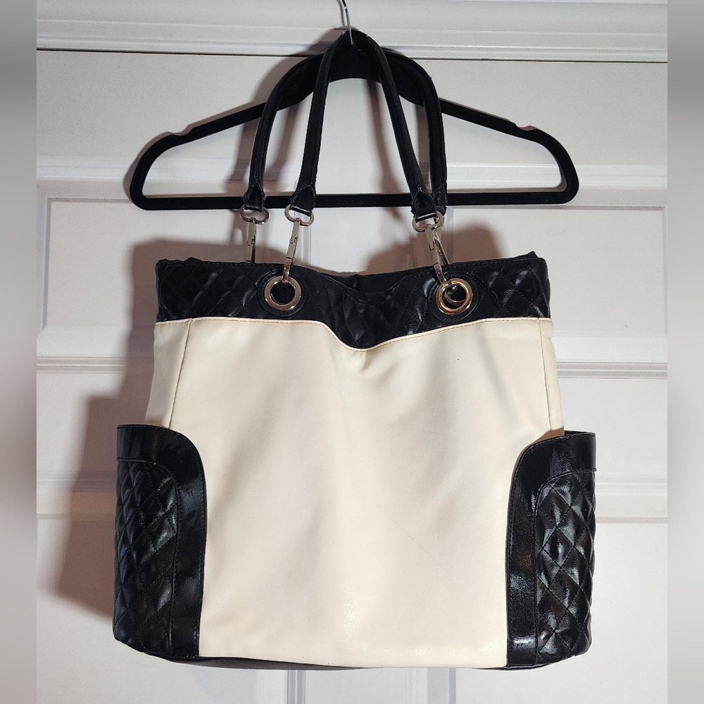 JM Collection Black And White Shoulder Bag Flaws As Pictured